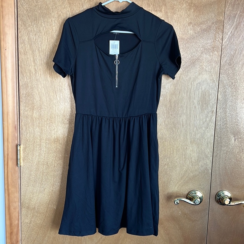 Hot topic black dress